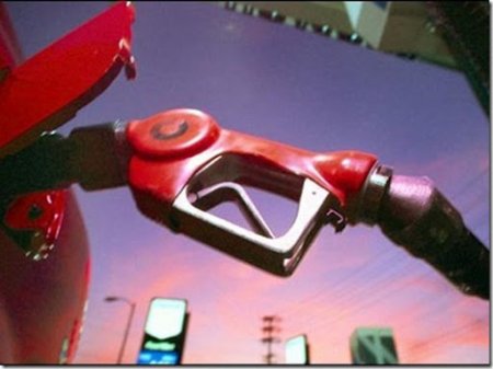 6 самых распространенных мифов об экономии бензина