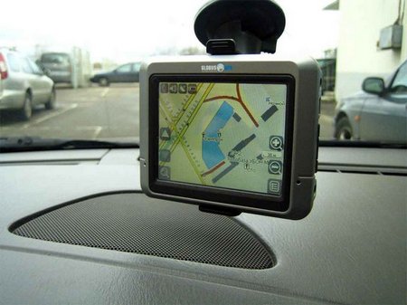 Как выбрать автомобильный GPS навигатор?