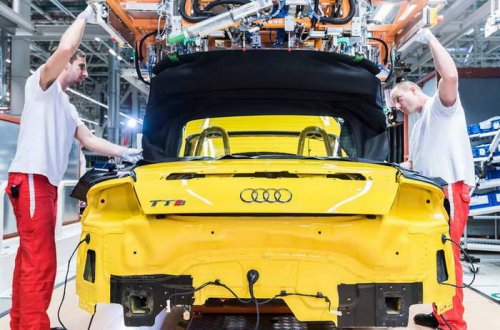 Заработал конвейер по производству Audi TT нового поколения