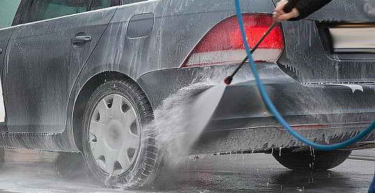 Как помыть автомобиль не поцарапав его